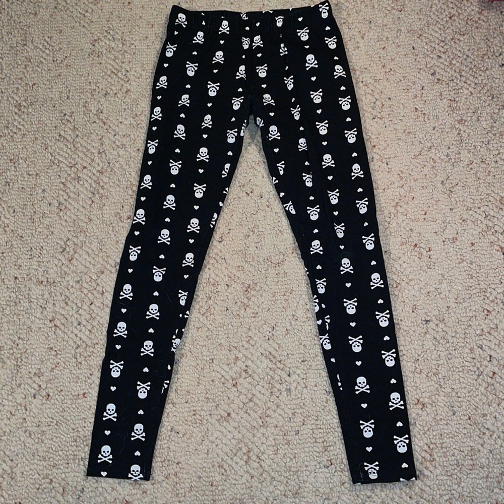 Skull and Heart Leggings